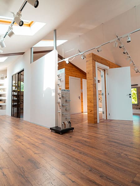 lo-showroom