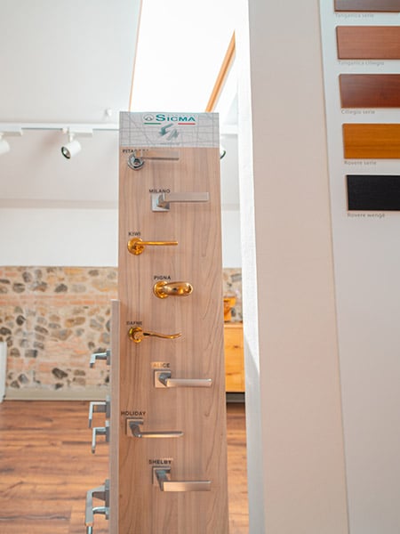 placca-lunga-o-tonda